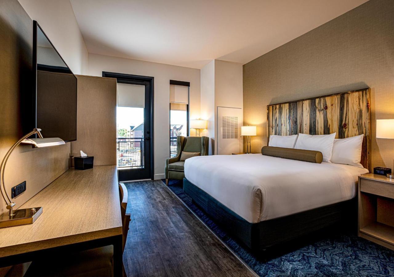 Hotel Maverick Гранд Джанкшен Экстерьер фото